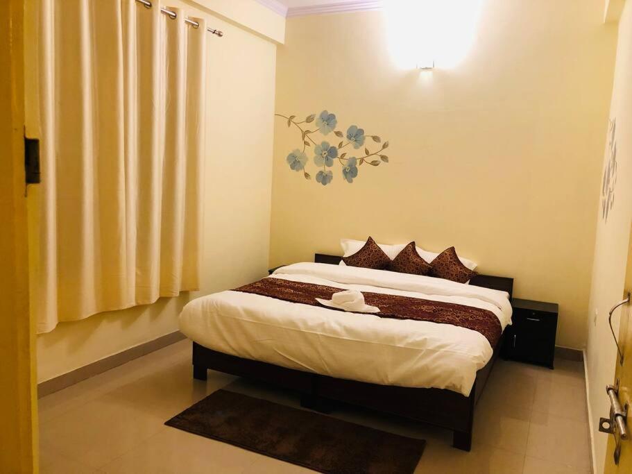 The Emerald House Varanasi Eksteriør billede